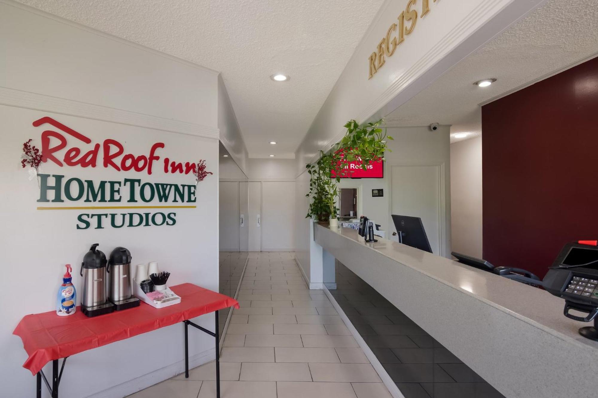 Hometowne Studios By Red Roof Vero Beach - I-95 Екстер'єр фото